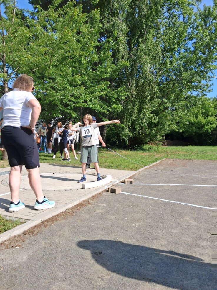 Felix Kolbeck beim Kugelstoßen Felix Kolbeck beim Kugelstoßen