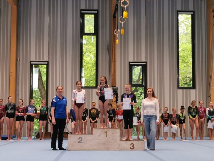 Siegerehrung Jahn JG 2016-2015 Mädchen Siegerehrung Jahn JG 2016-2015 Mädchen